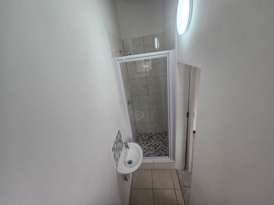 To Let 1 Bedroom Property for Rent in Zoo Park Western Cape